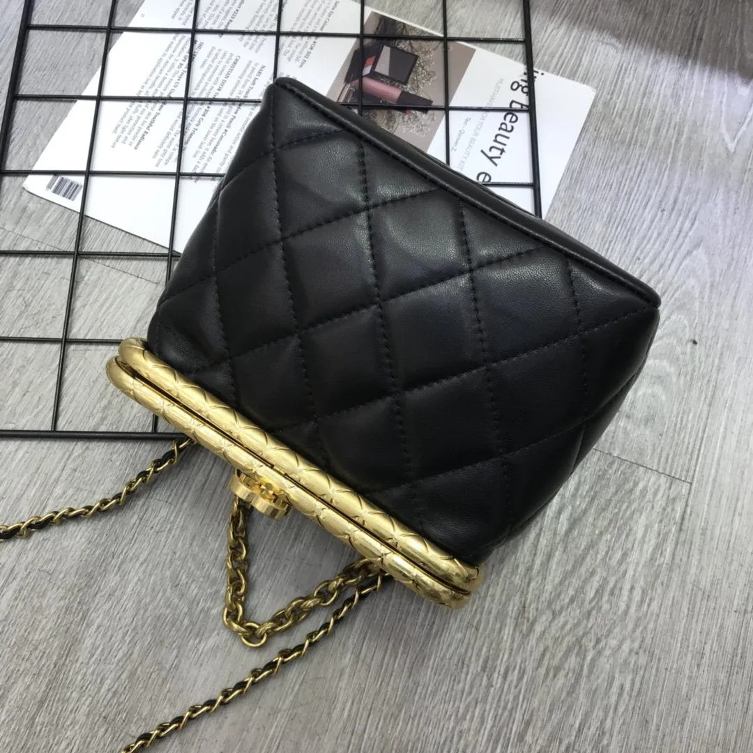 Designer Handbags CL 182