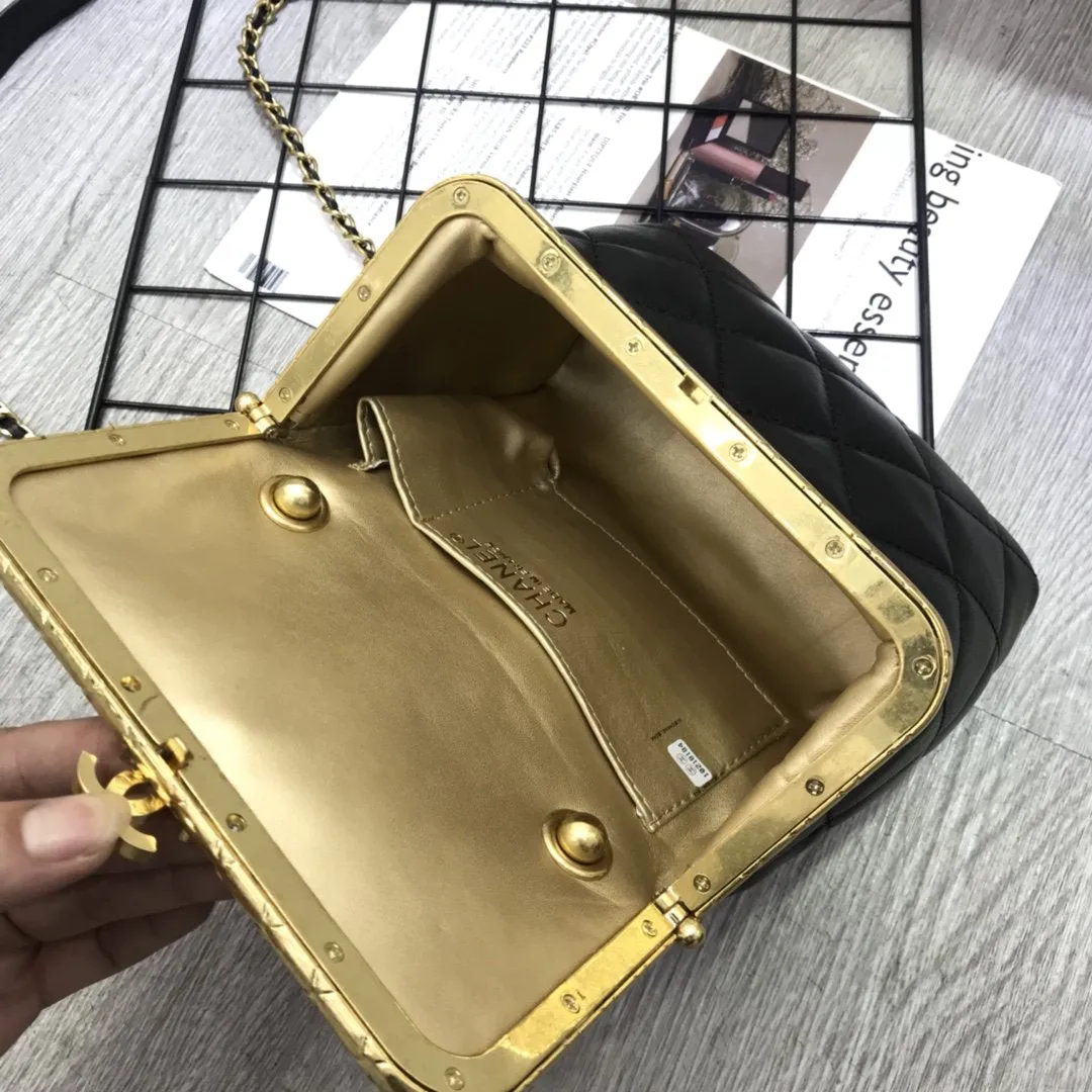 Designer Handbags CL 182