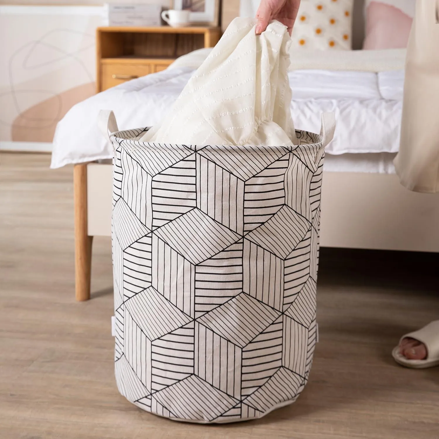 HOKIPO Folding Laundry Basket for Clothes - Large 43 LTR, White