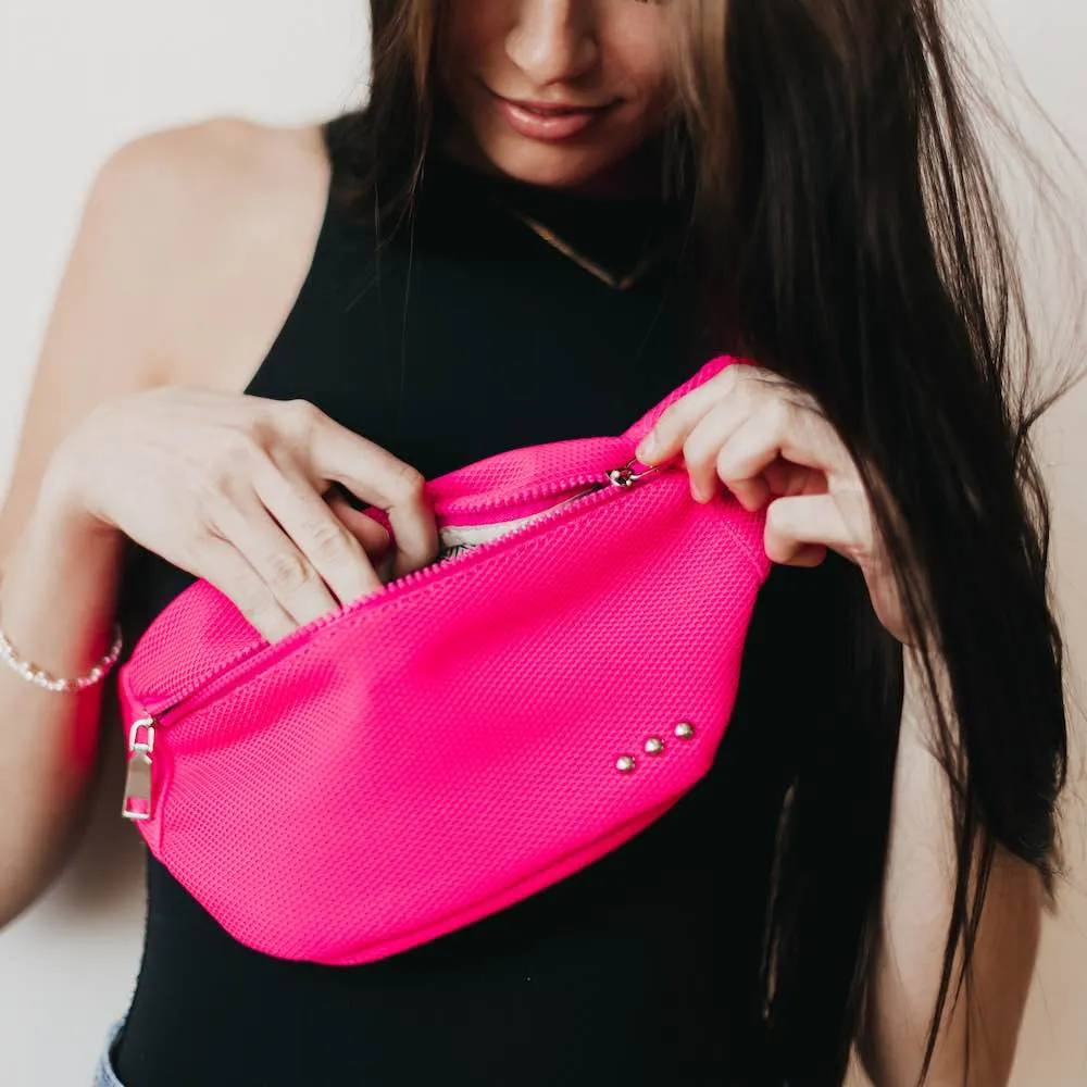 PRETTY SIMPLE Fast & Free Athletic Bum Bag