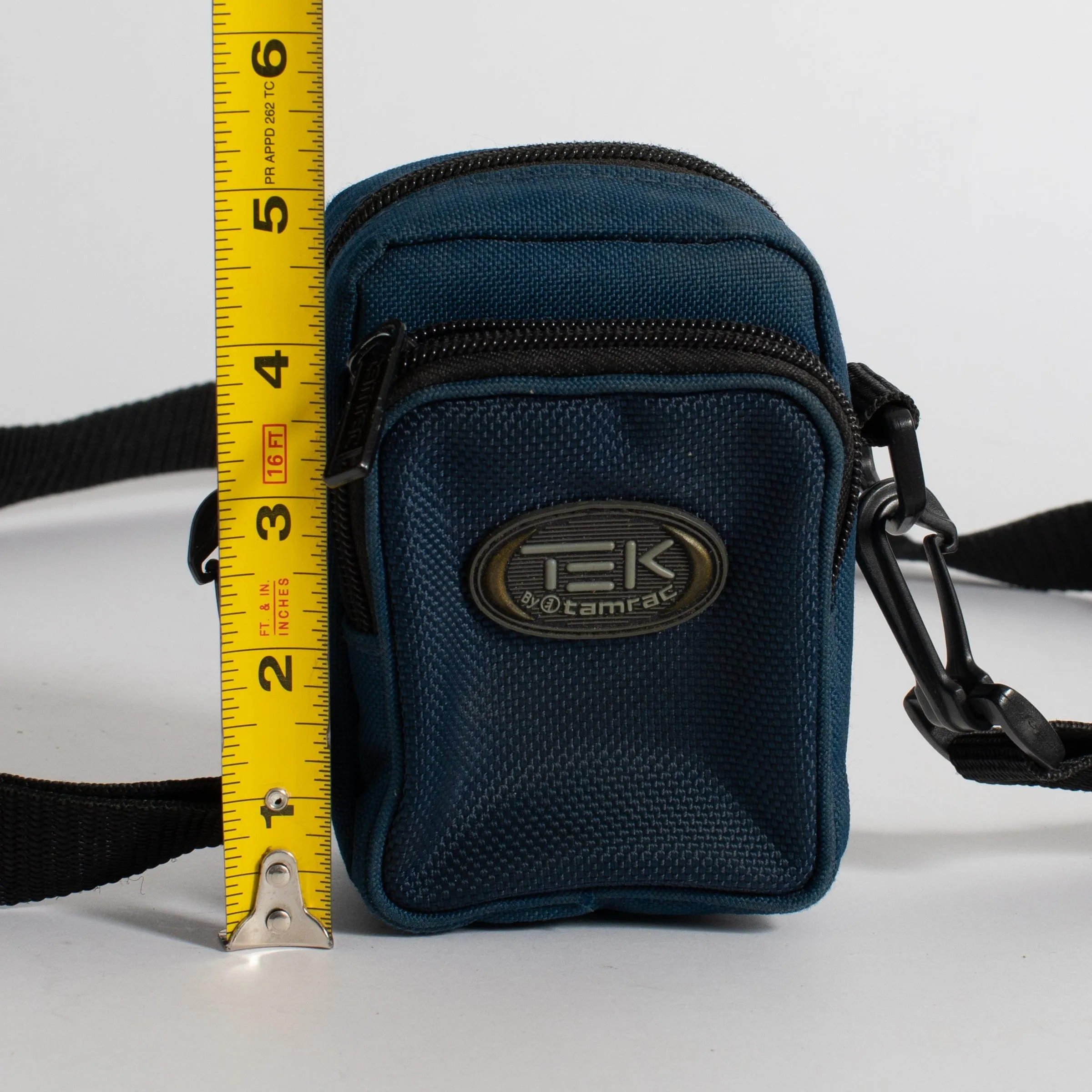 Vintage Tek by Tamrac Point and Shoot Pouch With Strap