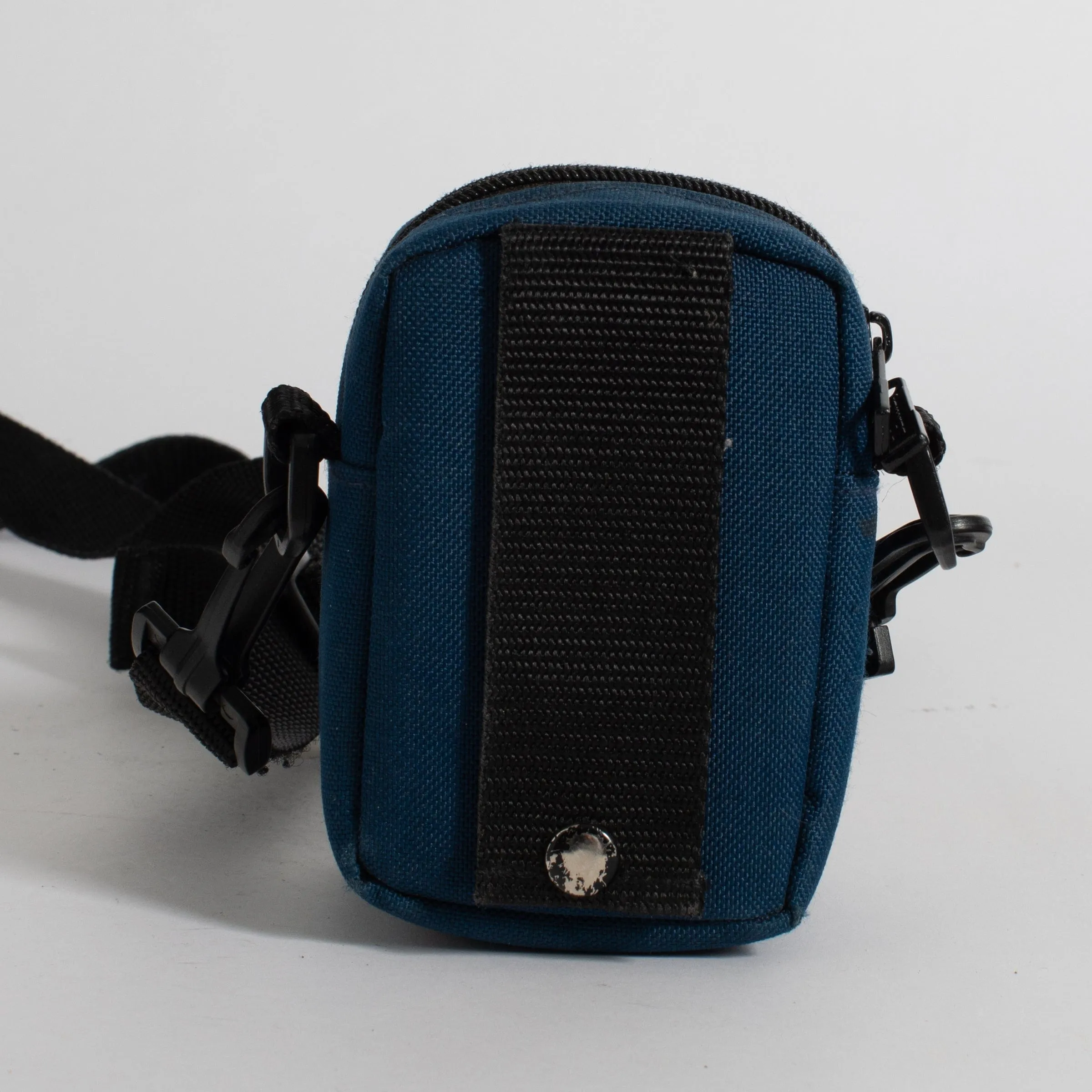 Vintage Tek by Tamrac Point and Shoot Pouch With Strap